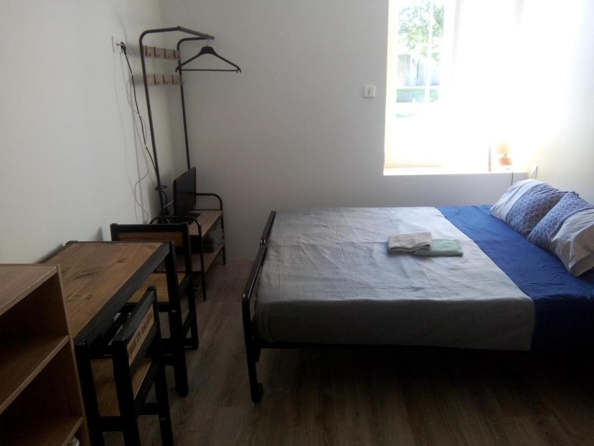 Les Chambres Studios De Pleslin-Foucher Εξωτερικό φωτογραφία